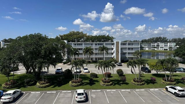 2 of 21 - 1044 Cambridge C, Deerfield Beach, FL