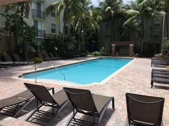 2 of 18 - 1919 Van Buren #619a, Hollywood, FL