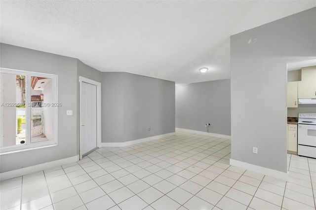 4 of 24 - 8423 Sw 209th Street, Cutler Bay, FL