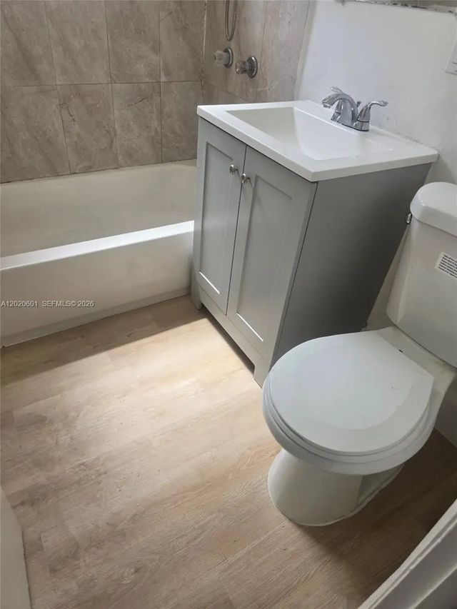 5 of 7 - 1820 Nw 73rd Street, Miami, FL
