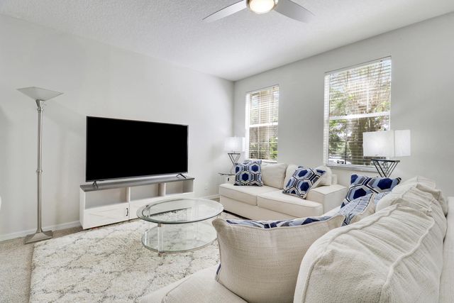 5 of 38 - 2122 Se Grand Drive, Port St. Lucie, FL