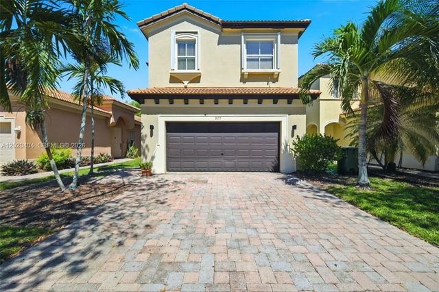 977 Ne 37th Place, Homestead