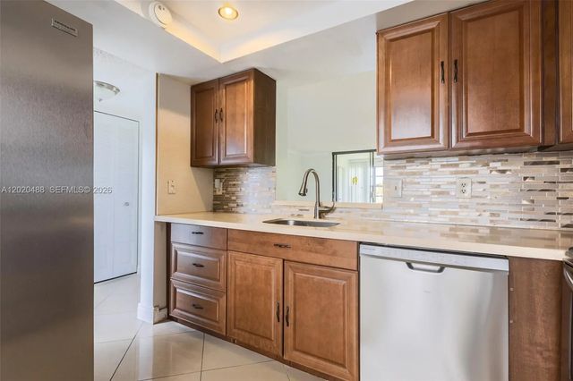 4 of 33 - 7350 Nw 18th Street #206, Margate, FL
