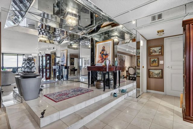 4 of 60 - 1900 Consulate Place #1705, West Palm Beach, FL