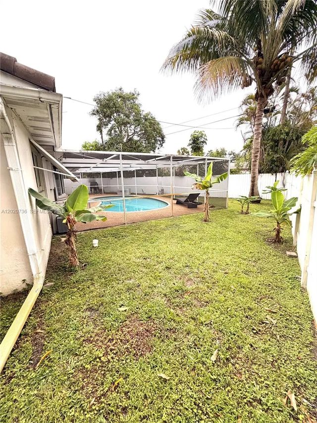 5 of 28 - 661 Sw 67th Avenue, Pembroke Pines, FL