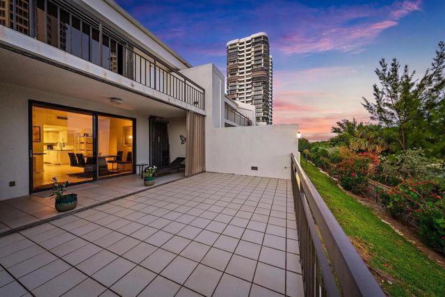 3 of 55 - 3970 N Ocean Drive #6, Singer Island, FL