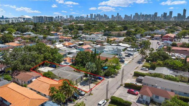 5 of 19 - 2275 Sw 15th Street, Miami, FL