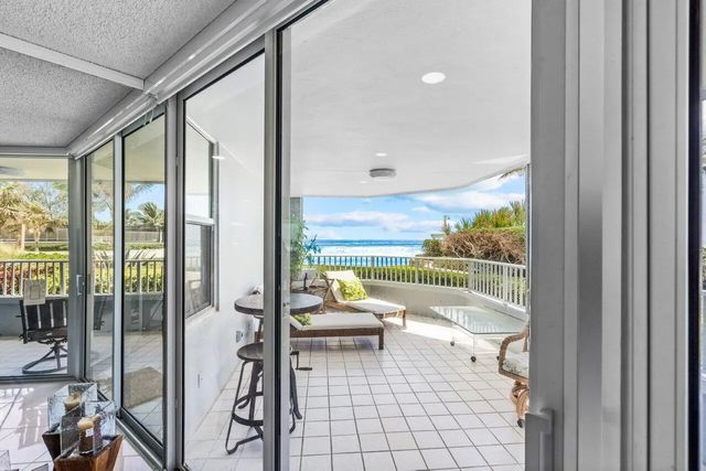 4 of 39 - 5200 N Ocean Drive #102, Singer Island, FL