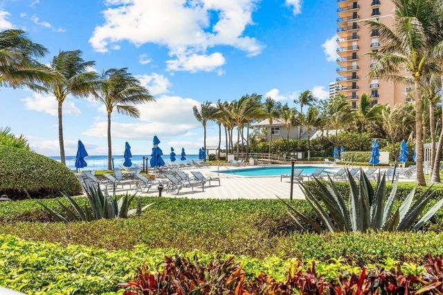 5 of 39 - 5200 N Ocean Drive #102, Singer Island, FL
