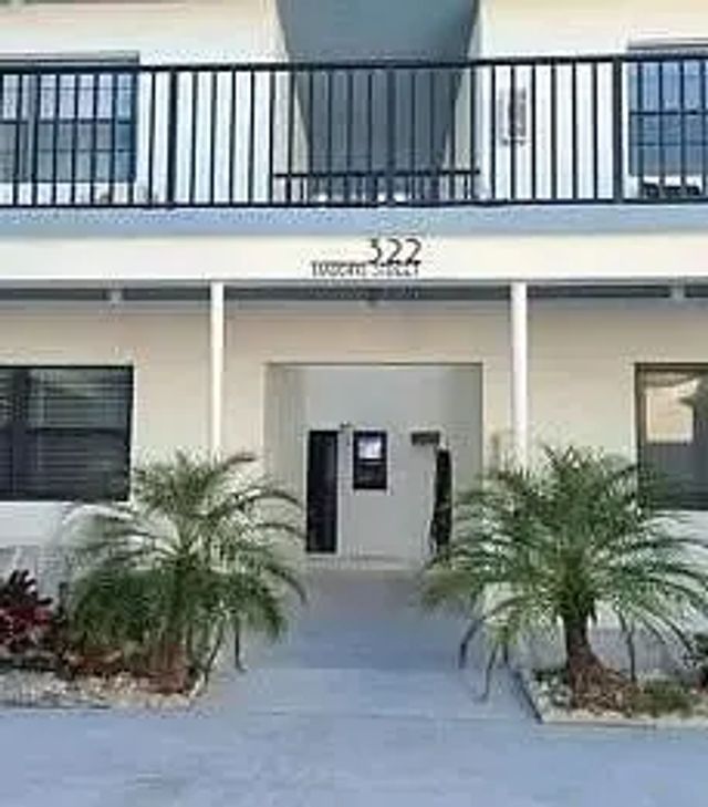 2 of 18 - 322 Harding Street #b205, Hollywood, FL