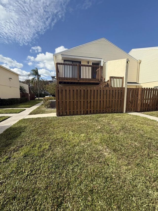 633 Executive Center Drive #l202, West Palm Beach