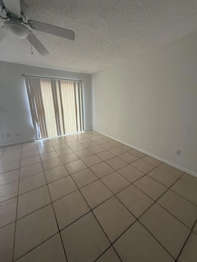 3 of 12 - 633 Executive Center Drive #l202, West Palm Beach, FL