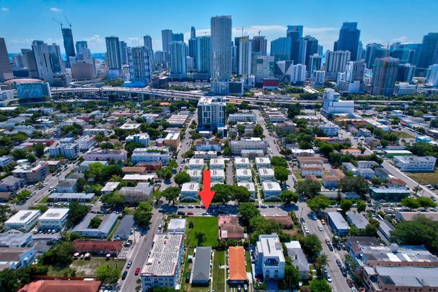 2 of 12 - 512 Sw 6th Avenue, Miami, FL