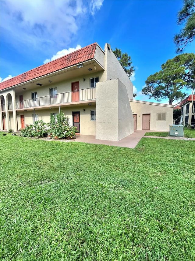 6100 Forest Hill Boulevard #101, West Palm Beach