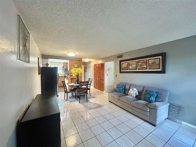 2 of 7 - 6100 Forest Hill Boulevard #101, West Palm Beach, FL