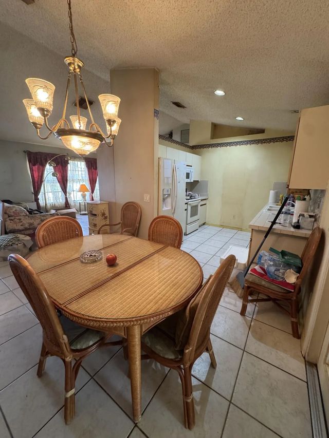 4 of 9 - 1962 Sw Capeador Street, Port St. Lucie, FL