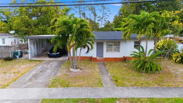2 of 21 - 4621 Sw 31st Drive, West Park, FL