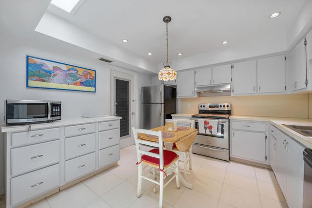 3 of 25 - 22 Ridge Pointe Drive #c, Boynton Beach, FL