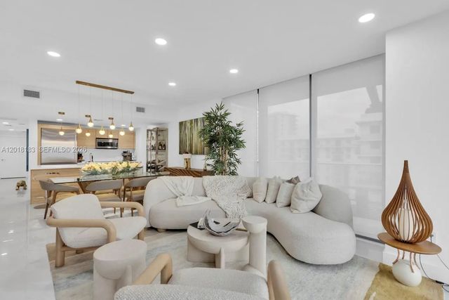 4 of 44 - 16385 Biscayne Boulevard #2101, North Miami Beach, FL