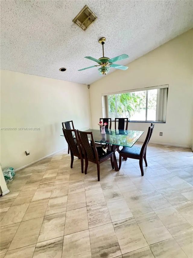 5 of 15 - 131 Sw 178th Way, Pembroke Pines, FL