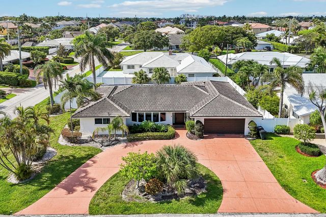 2 of 42 - 2940 Ne 39th Court, Lighthouse Point, FL
