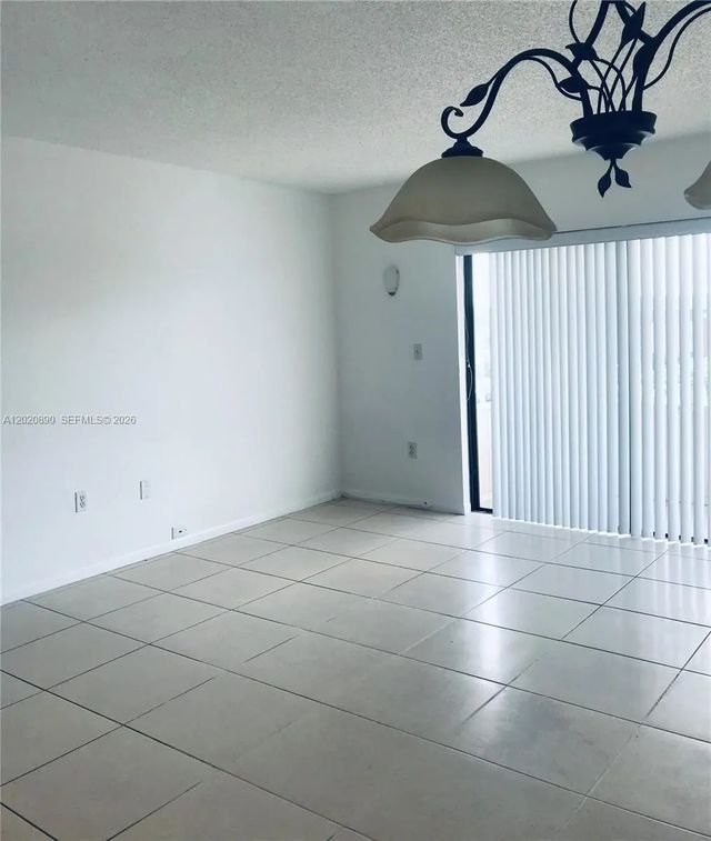 4 of 19 - 17600 Nw 68th Avenue #b3006, Hialeah, FL