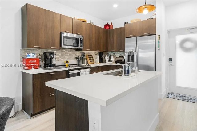 8301 Nw 41st Street #b-309, Doral