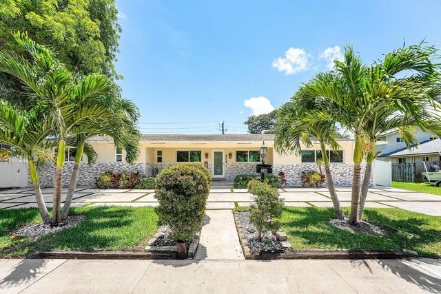 3 of 40 - 214 Se 5th Street, Dania Beach, FL