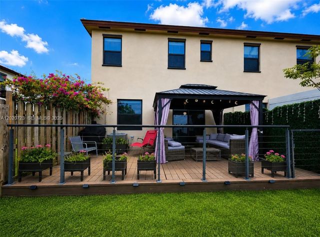 2 of 16 - 20636 Ne 5th Place, Miami, FL