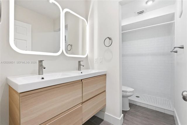 4 of 12 - 1200 Mariposa Avenue #e104, Coral Gables, FL