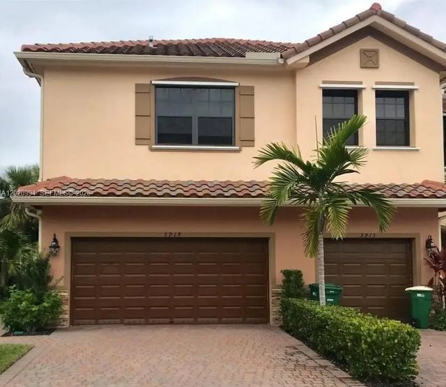 5919 Nw 56th Place, Tamarac