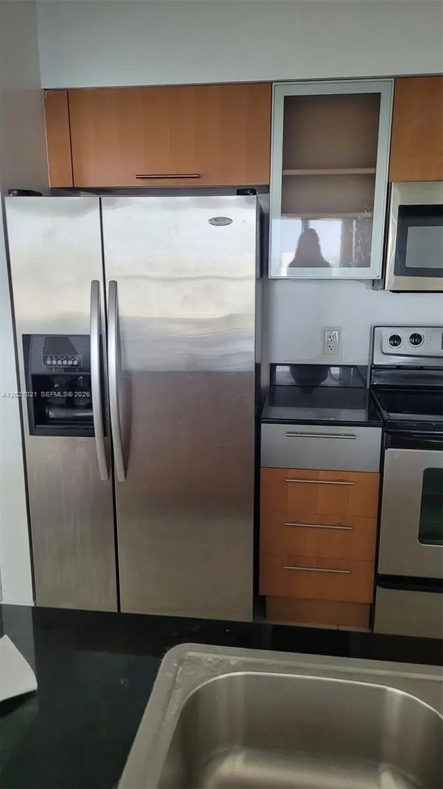 5 of 14 - 1750 N Bayshore Drive #3311, Miami, FL