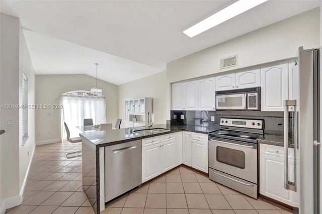 2 of 63 - 10110 Sw 154th Cir Court #105-1, Miami, FL