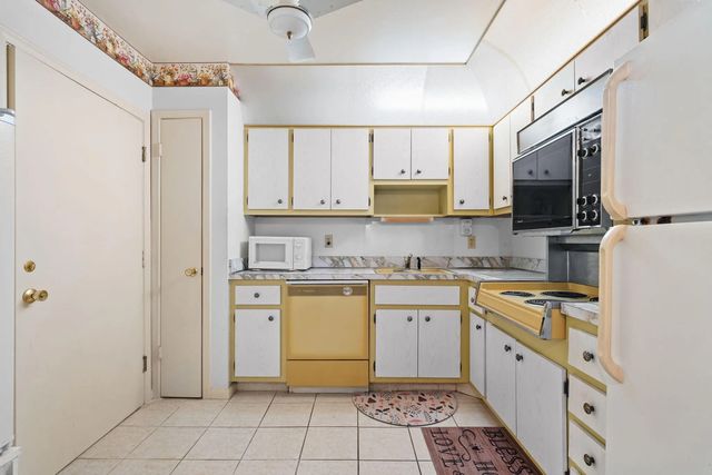 4 of 18 - 2271 Nw 48th Terrace #207, Lauderhill, FL