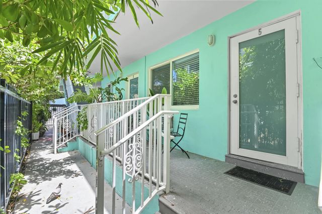 2 of 21 - 1035 Meridian Avenue #5, Miami Beach, FL