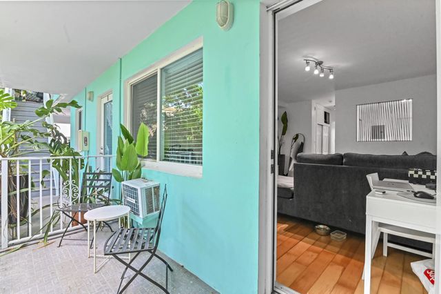 3 of 21 - 1035 Meridian Avenue #5, Miami Beach, FL