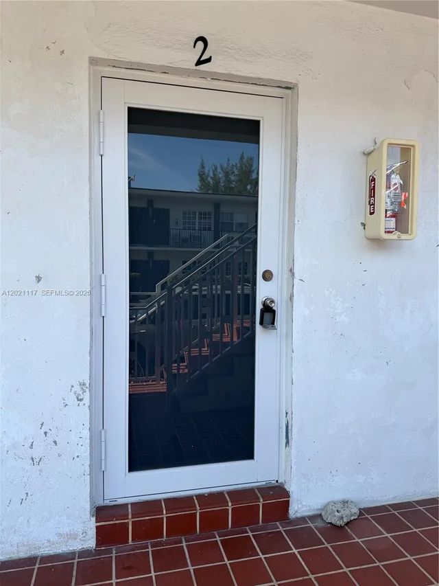 2 of 8 - 500 77th Street #2, Miami Beach, FL