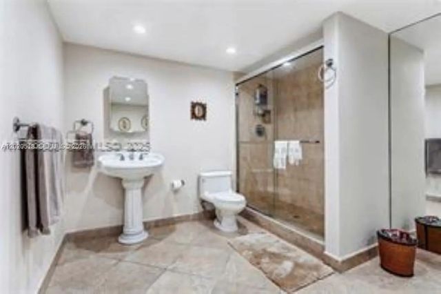 5 of 22 - 3800 Oaks Clubhouse Drive #307, Pompano Beach, FL