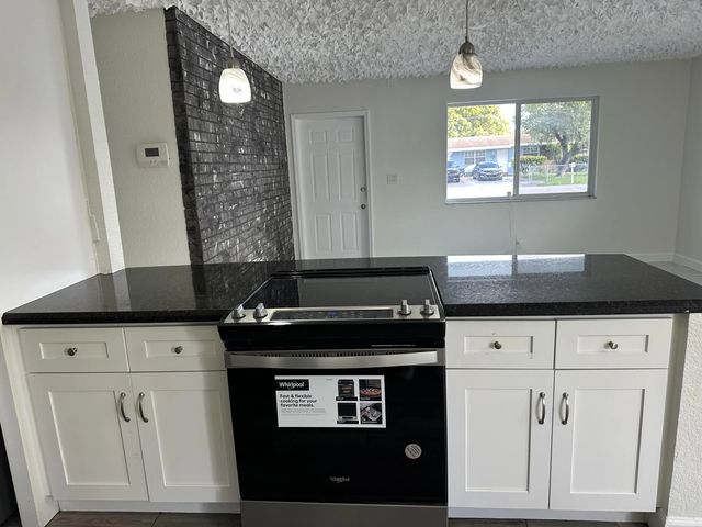 4 of 18 - 2811 Nw 8th Street, Pompano Beach, FL