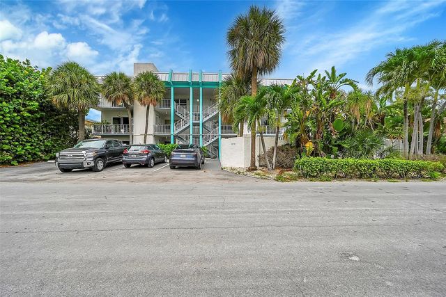 2715 Ne 49th Street, Fort Lauderdale