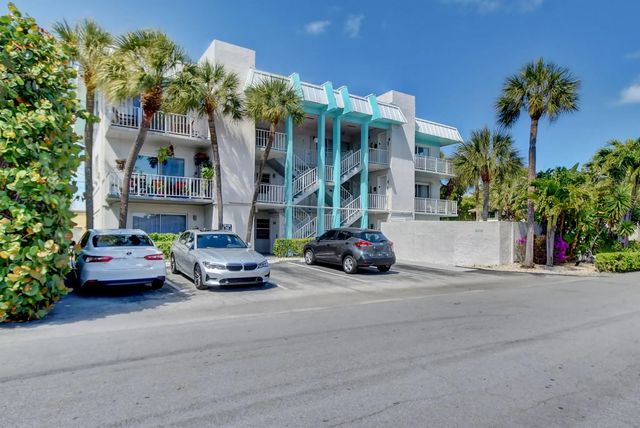 2 of 34 - 2715 Ne 49th Street, Fort Lauderdale, FL