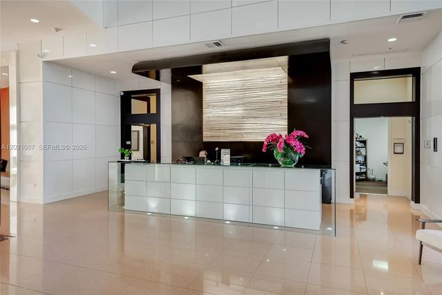 3 of 28 - 2775 Ne 187th Street #528, Aventura, FL