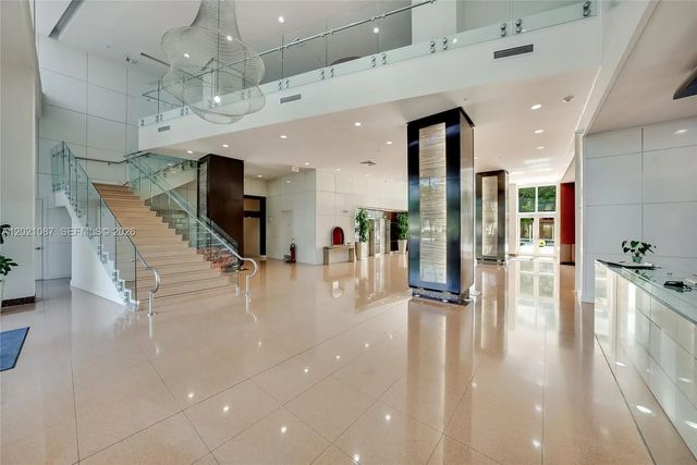 4 of 28 - 2775 Ne 187th Street #528, Aventura, FL