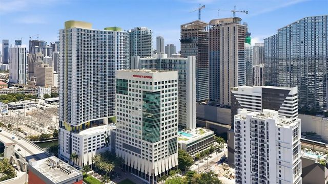2 of 37 - 175 Sw 7th Street #1614, Miami, FL