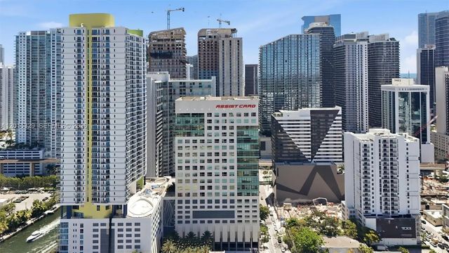 5 of 37 - 175 Sw 7th Street #1614, Miami, FL