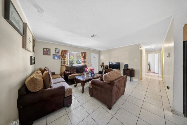 5 of 15 - 2805 Brantley Road, Fort Pierce, FL