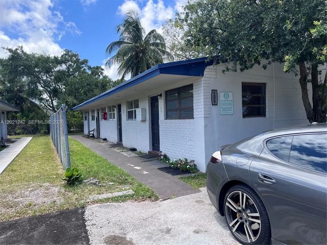 109 Nw 14th Way #1-4, Dania Beach