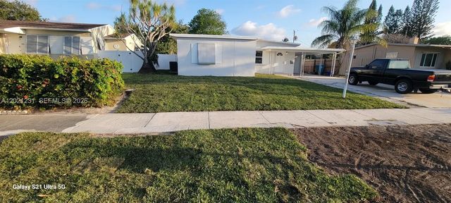 3 of 15 - 142 Se 4th Avenue, Boynton Beach, FL