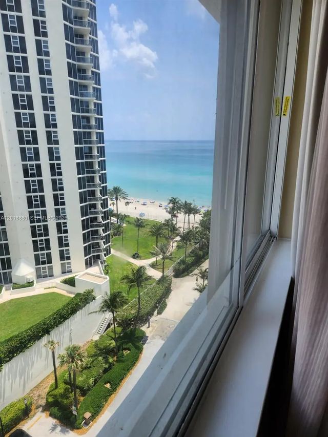 19201 Collins Avenue #1028, Sunny Isles Beach