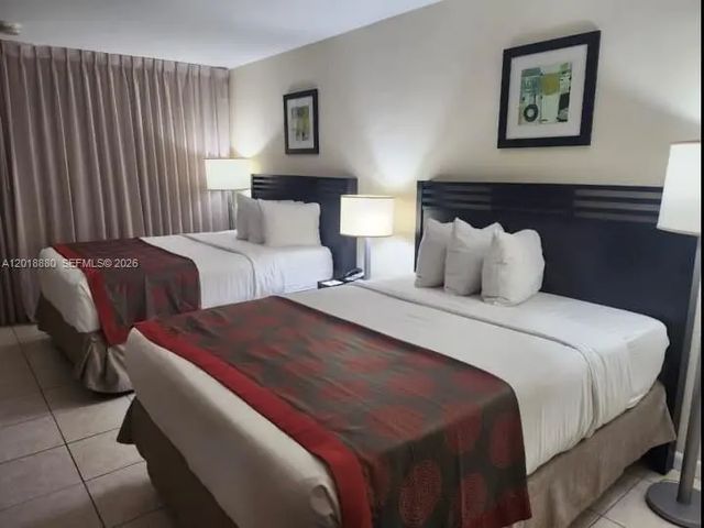 4 of 8 - 19201 Collins Avenue #1028, Sunny Isles Beach, FL